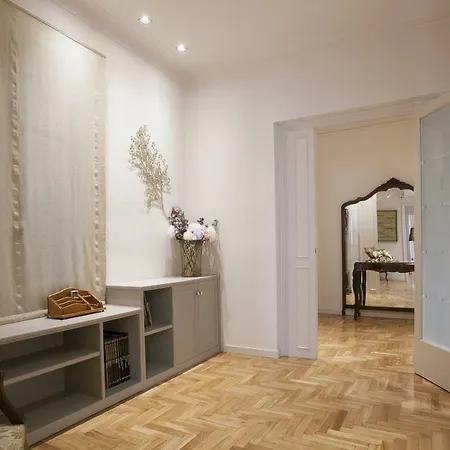 Apartment Tendency Sagrada Familia Luxury *